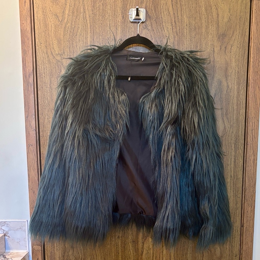Faux Fur Jacket in Emerald